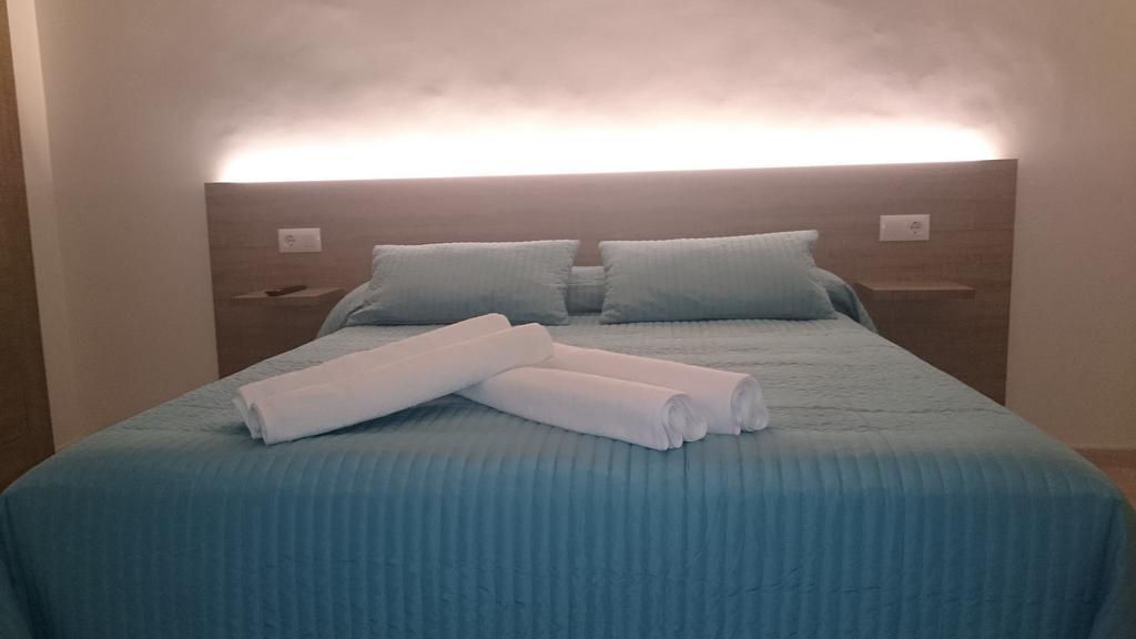 Hotel Tonet (Adults Only) Tossa de Mar Phòng bức ảnh